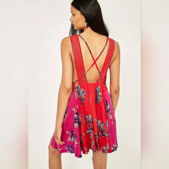 Free People Women's Thought I was Dreamin Mini Floral Dress Size Small Bohemian - Picture 2 of 8